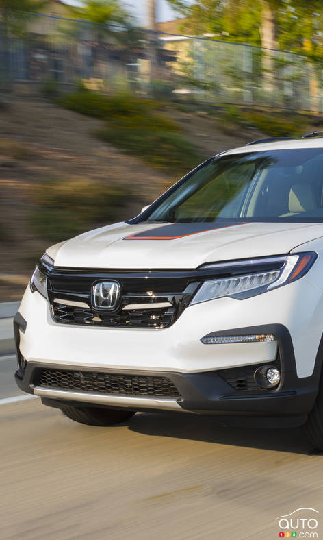 Honda Recall Over Defective Hood Latch Affects Over 51,000 Models in Canada